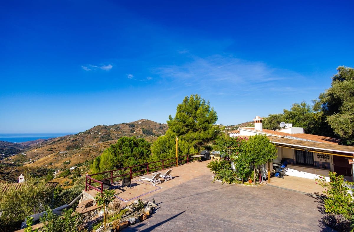 2 soverom Villa til salgs i Competa med garasje - € 315 000 (Ref: 9204935)