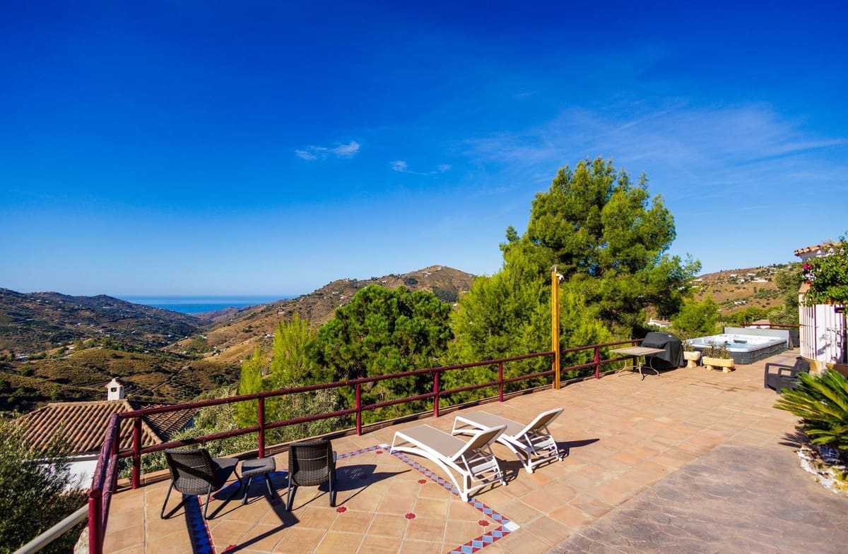 2 soverom Villa til salgs i Competa med garasje - € 315 000 (Ref: 9204935)