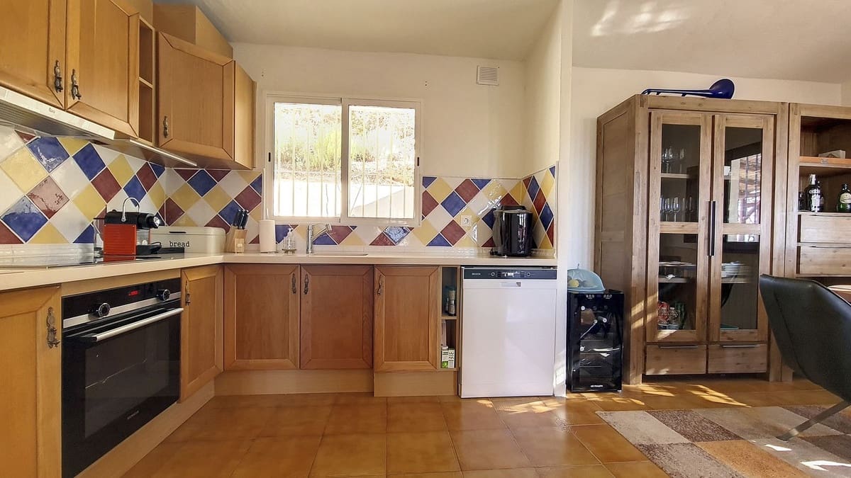 2 soverom Villa til salgs i Competa med garasje - € 315 000 (Ref: 9204935)