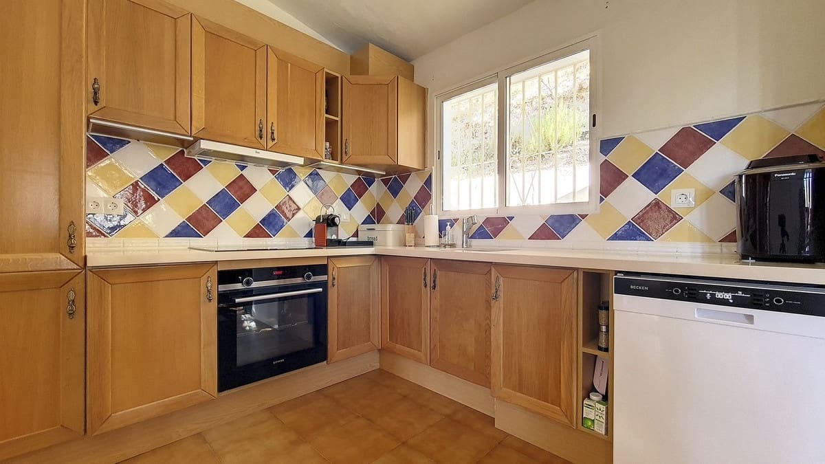 2 soverom Villa til salgs i Competa med garasje - € 315 000 (Ref: 9204935)