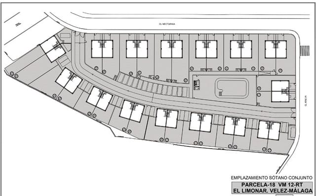 3 soveværelse Semi-Rækkehus til salg i Vélez-Málaga med swimmingpool garage - € 399.950 (Ref: 9218584)