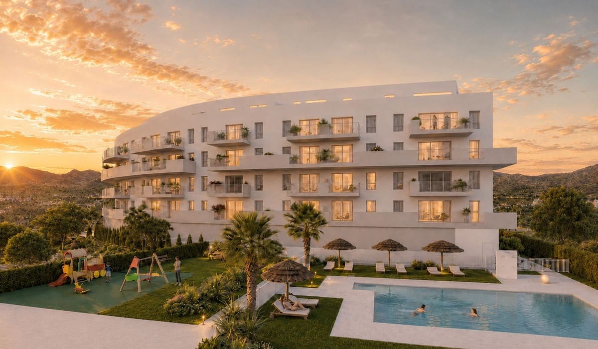 2 soveværelse Lejlighed til salg i Velez-Malaga med swimmingpool garage - € 264.950 (Ref: 9218586)