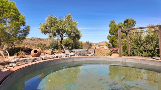 2 soveværelse Finca/Landehus til salg i Ardales med swimmingpool - € 299.000 (Ref: 9230697)