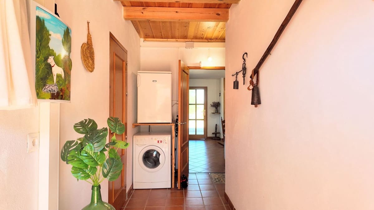 2 soveværelse Finca/Landehus til salg i Ardales med swimmingpool - € 299.000 (Ref: 9230697)