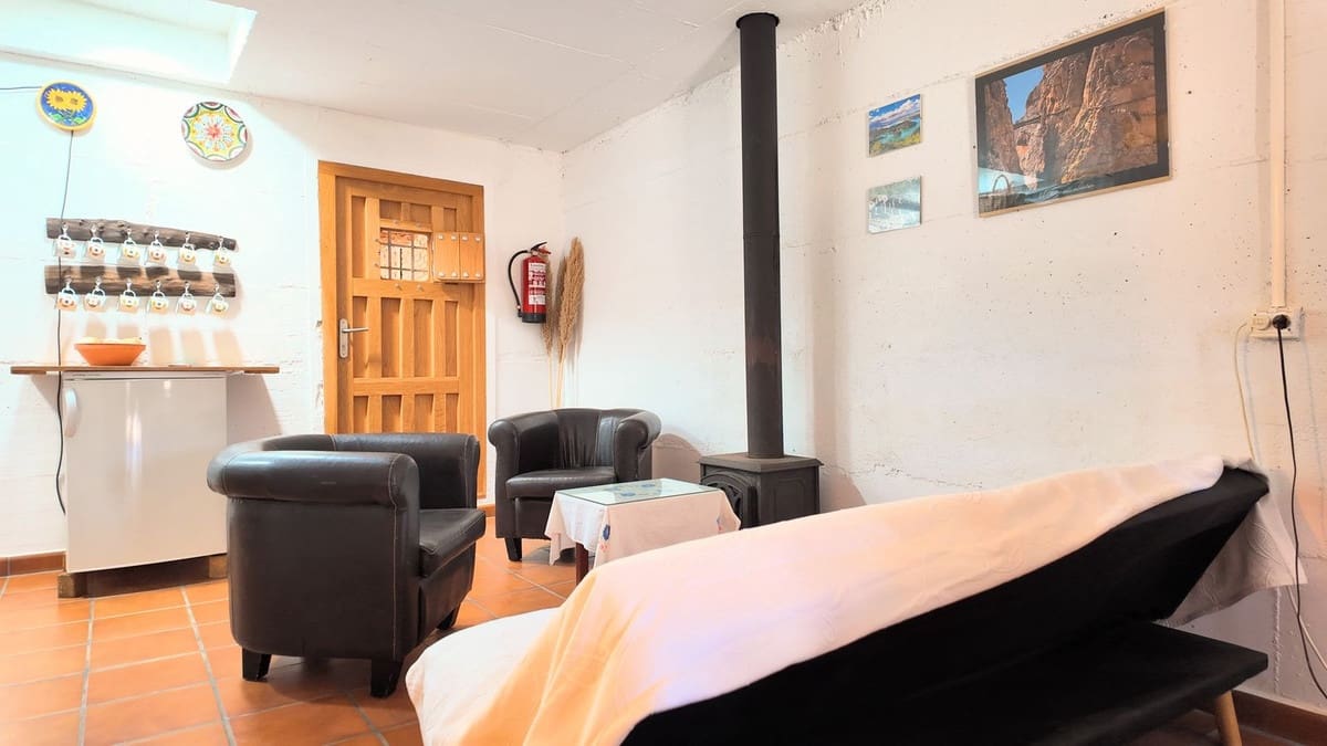 2 soveværelse Finca/Landehus til salg i Ardales med swimmingpool - € 299.000 (Ref: 9230697)