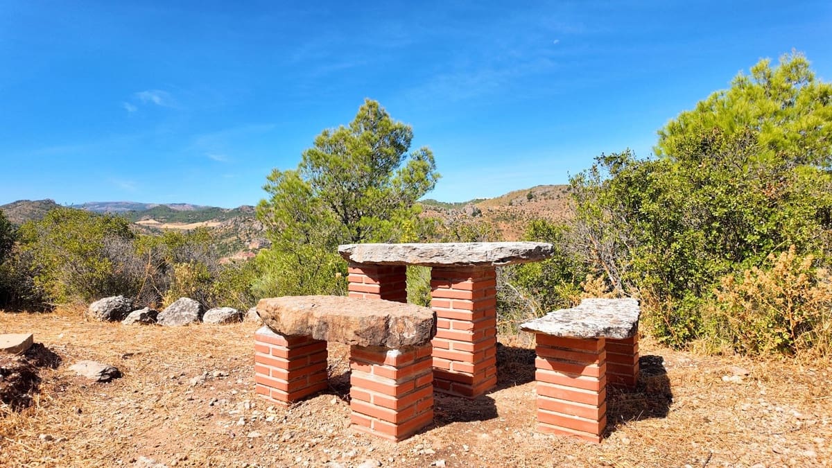 2 soveværelse Finca/Landehus til salg i Ardales med swimmingpool - € 299.000 (Ref: 9230697)