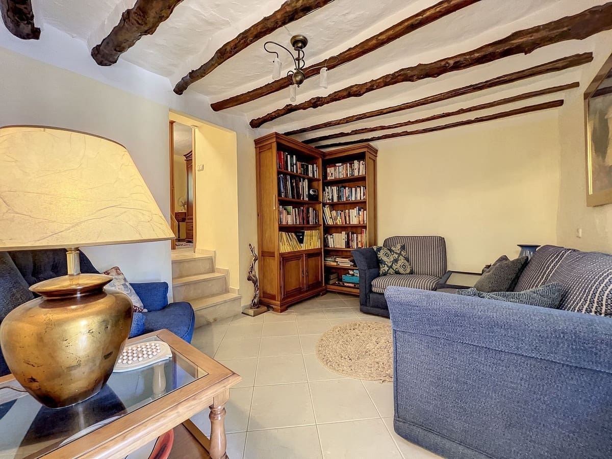 6 quarto Quinta/Casa Rural para venda em Iznajar com piscina garagem - 545 000 € (Ref: 9253922)
