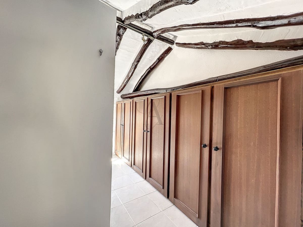 6 quarto Quinta/Casa Rural para venda em Iznajar com piscina garagem - 545 000 € (Ref: 9253922)