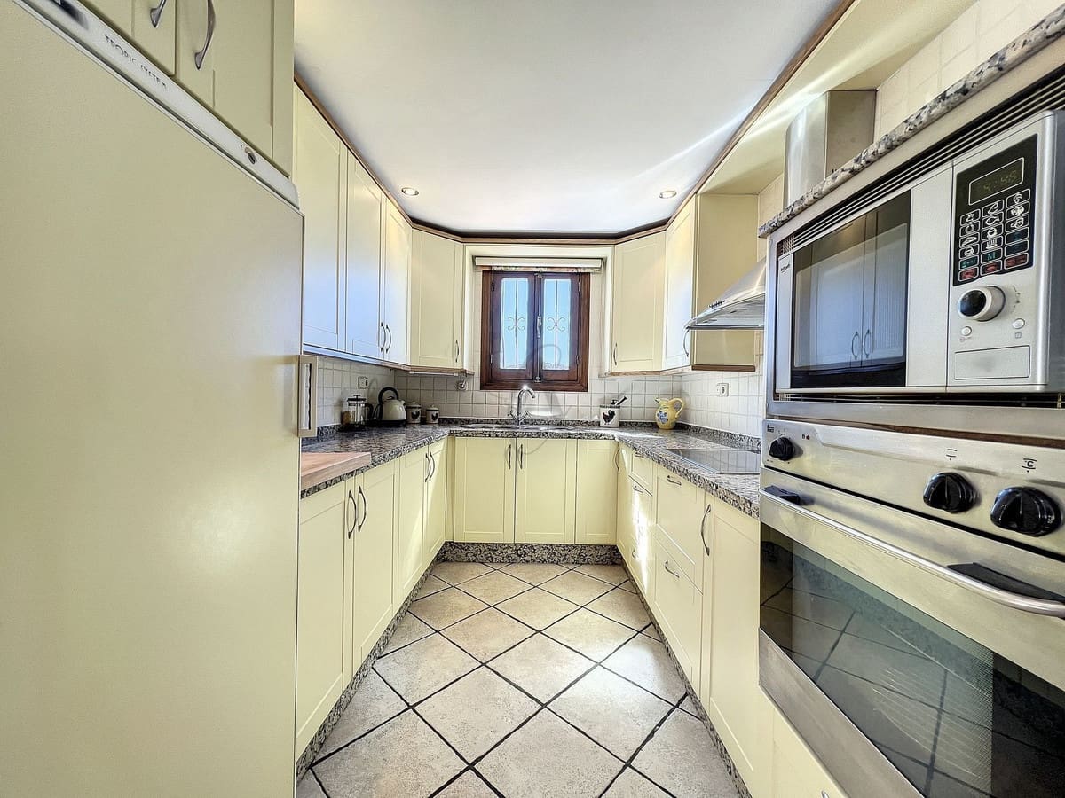 6 quarto Quinta/Casa Rural para venda em Iznajar com piscina garagem - 545 000 € (Ref: 9253922)