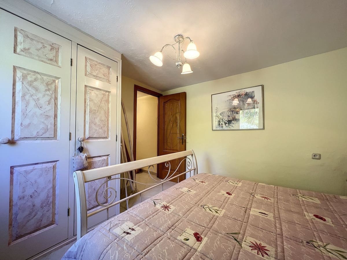 6 quarto Quinta/Casa Rural para venda em Iznajar com piscina garagem - 545 000 € (Ref: 9253922)