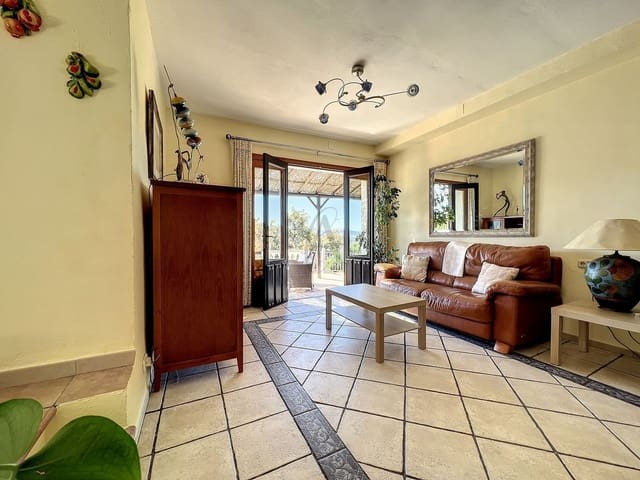 6 slaapkamer Finca/Landhuis te koop in Iznájar met zwembad garage - € 545.000 (Ref: 9253922)