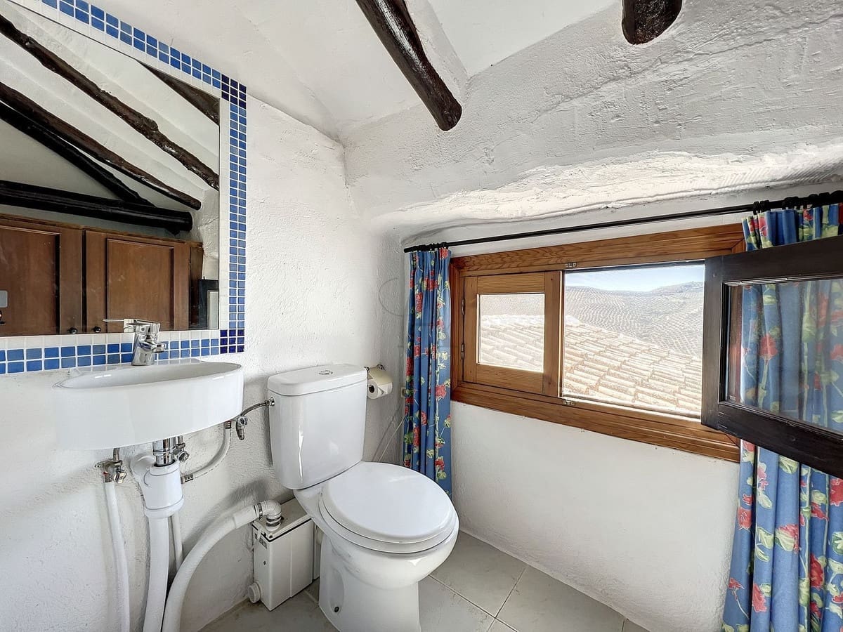6 quarto Quinta/Casa Rural para venda em Iznajar com piscina garagem - 545 000 € (Ref: 9253922)