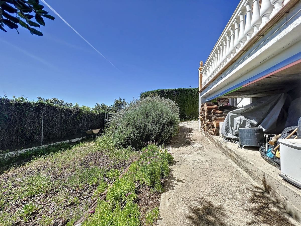 6 quarto Quinta/Casa Rural para venda em Iznajar com piscina garagem - 545 000 € (Ref: 9253922)