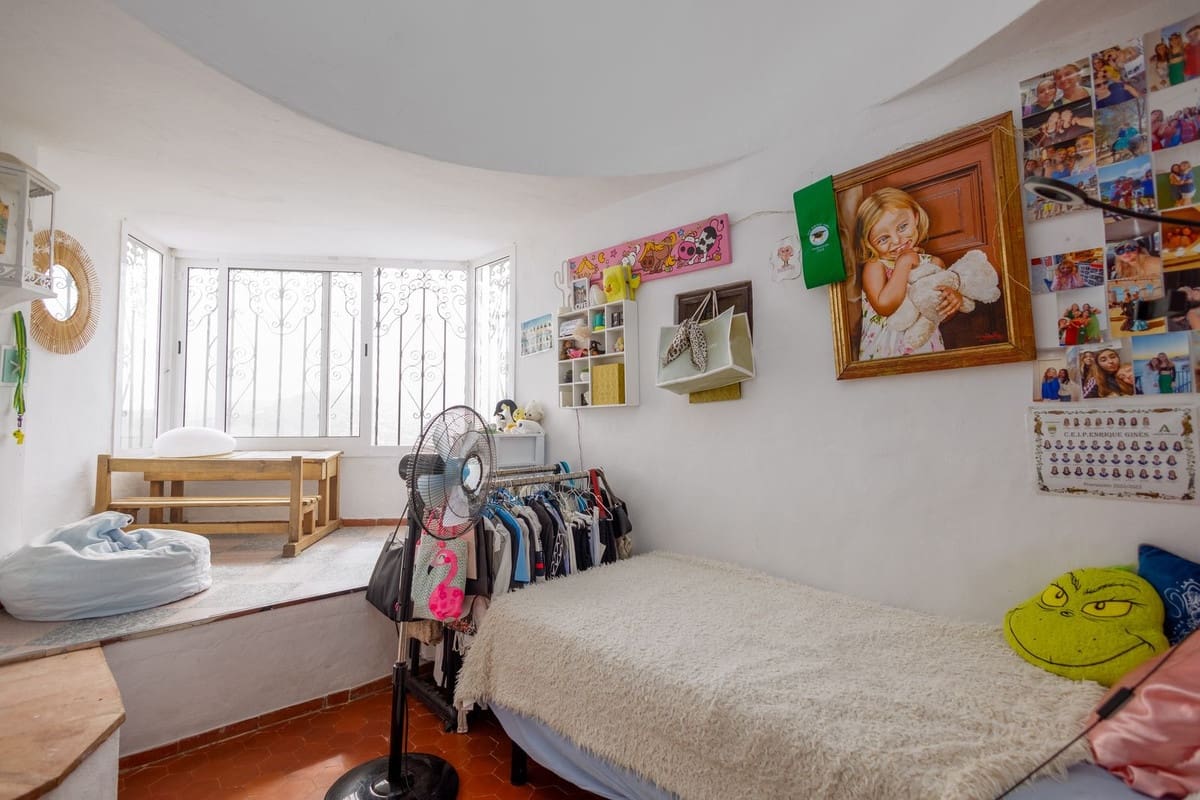 7 soveværelse Finca/Landehus til salg i Frigiliana med swimmingpool garage - € 1.250.000 (Ref: 9263391)