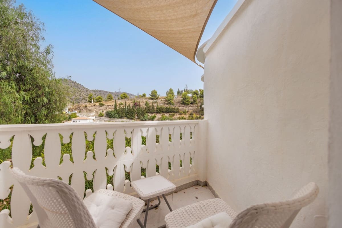 7 soveværelse Finca/Landehus til salg i Frigiliana med swimmingpool garage - € 1.250.000 (Ref: 9263391)