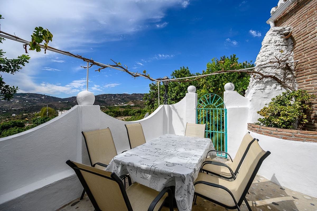 7 soveværelse Finca/Landehus til salg i Frigiliana med swimmingpool garage - € 1.250.000 (Ref: 9263391)