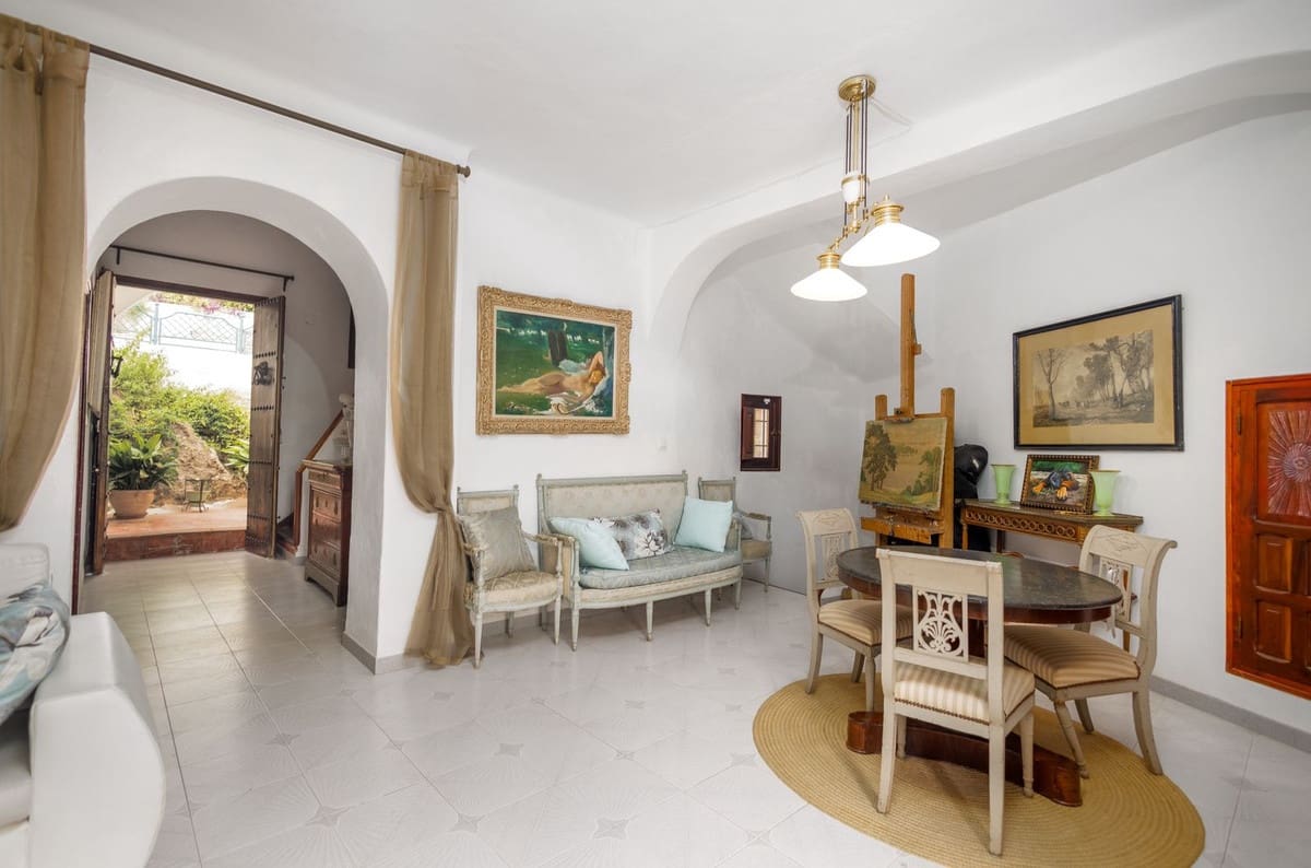 7 bedroom Finca/Country House for sale in Frigiliana with pool garage - € 1,250,000 (Ref: 9263391)