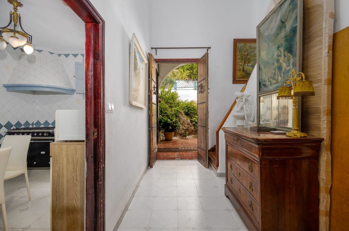 7 bedroom Finca/Country House for sale in Frigiliana with pool garage - € 1,250,000 (Ref: 9263391)