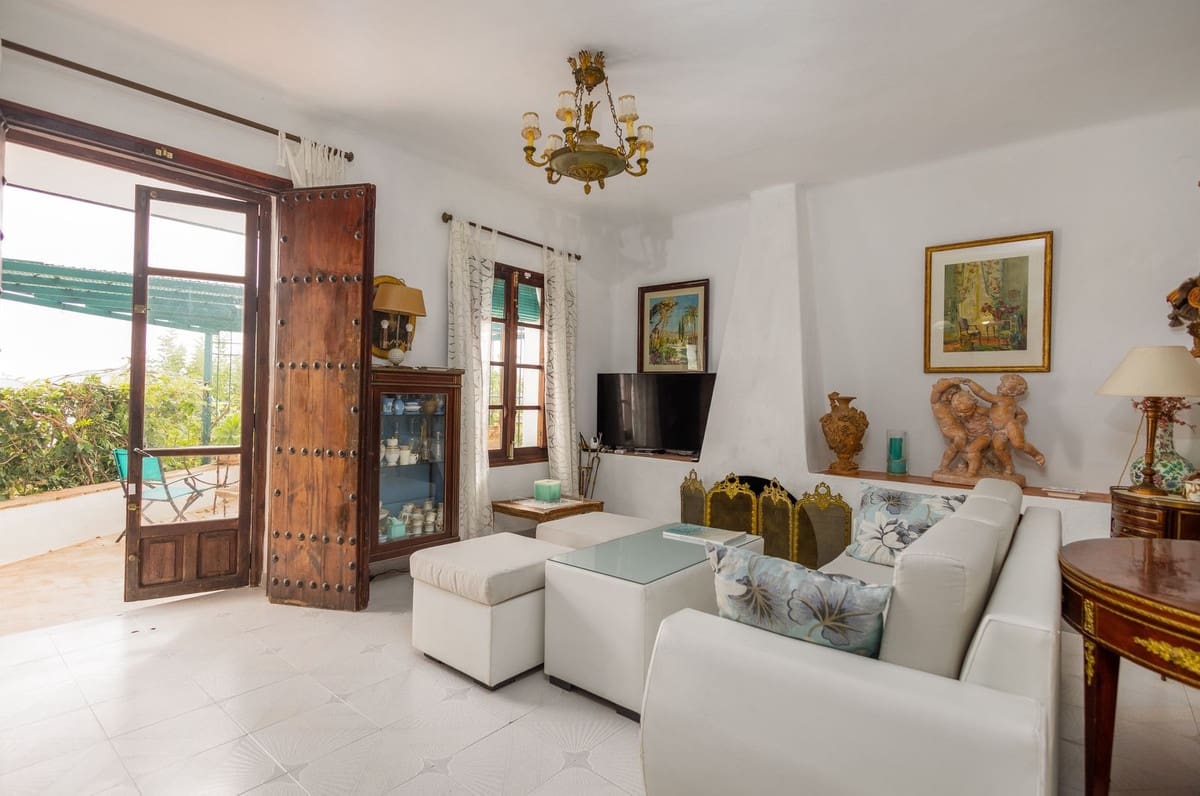 7 bedroom Finca/Country House for sale in Frigiliana with pool garage - € 1,250,000 (Ref: 9263391)