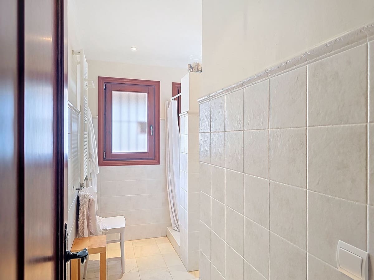 3 sypialnia Willa na sprzedaż w Almogia z basenem garażem - 479 000 € (Ref: 9263889)