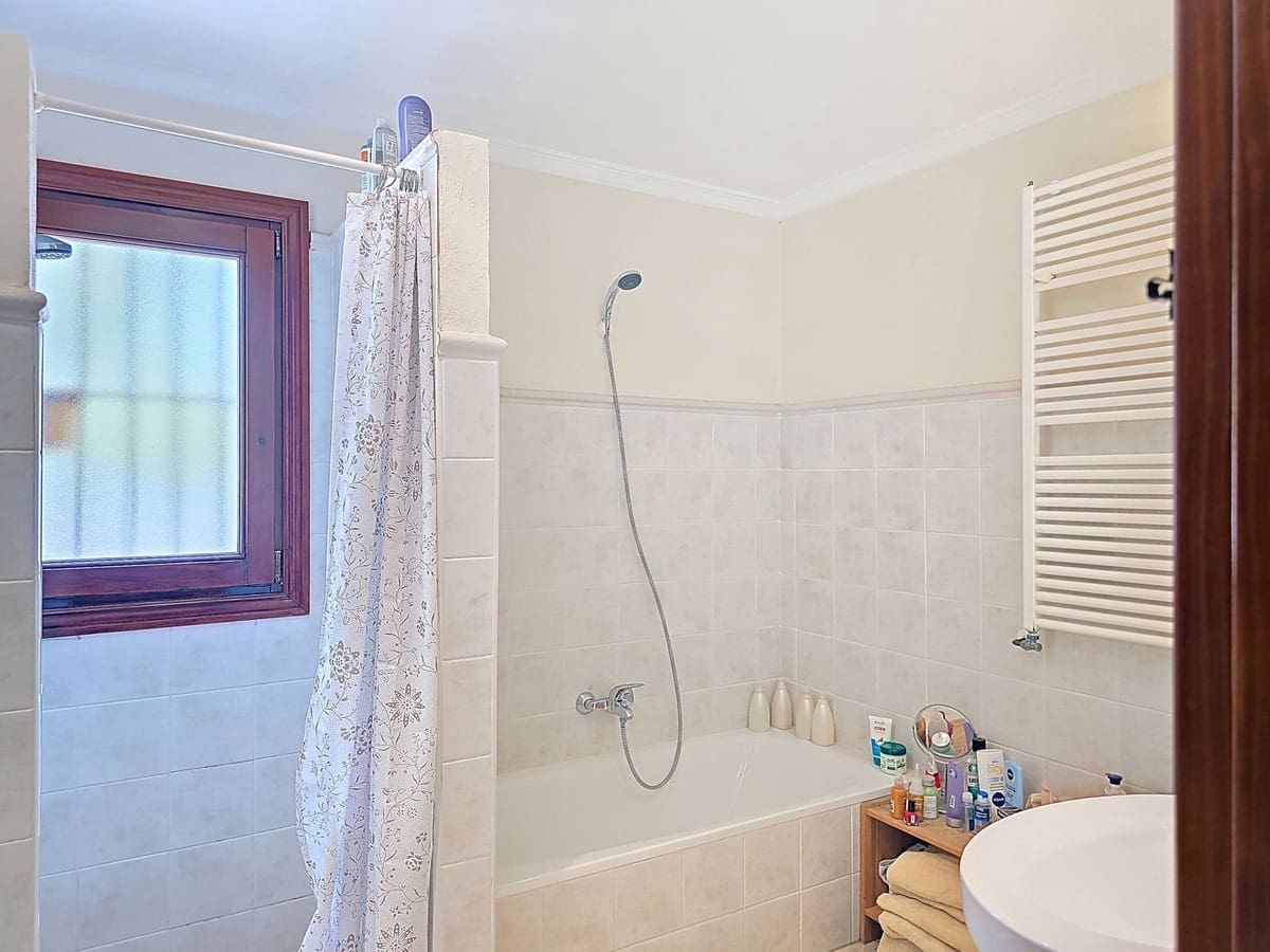 3 sypialnia Willa na sprzedaż w Almogia z basenem garażem - 479 000 € (Ref: 9263889)