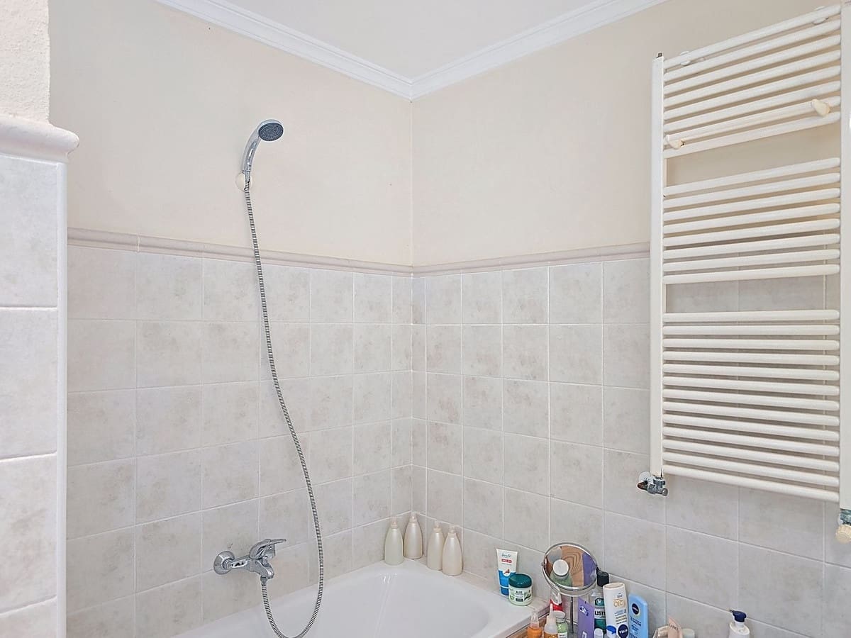 3 sypialnia Willa na sprzedaż w Almogia z basenem garażem - 479 000 € (Ref: 9263889)