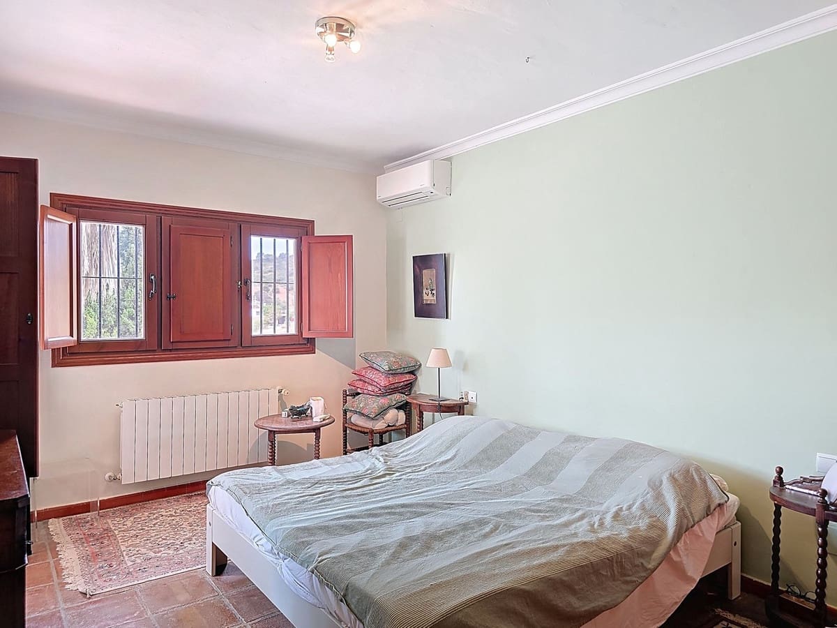 3 sypialnia Willa na sprzedaż w Almogia z basenem garażem - 479 000 € (Ref: 9263889)