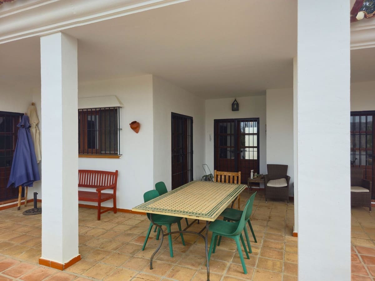 3 sypialnia Willa na sprzedaż w Almogia z basenem garażem - 479 000 € (Ref: 9263889)