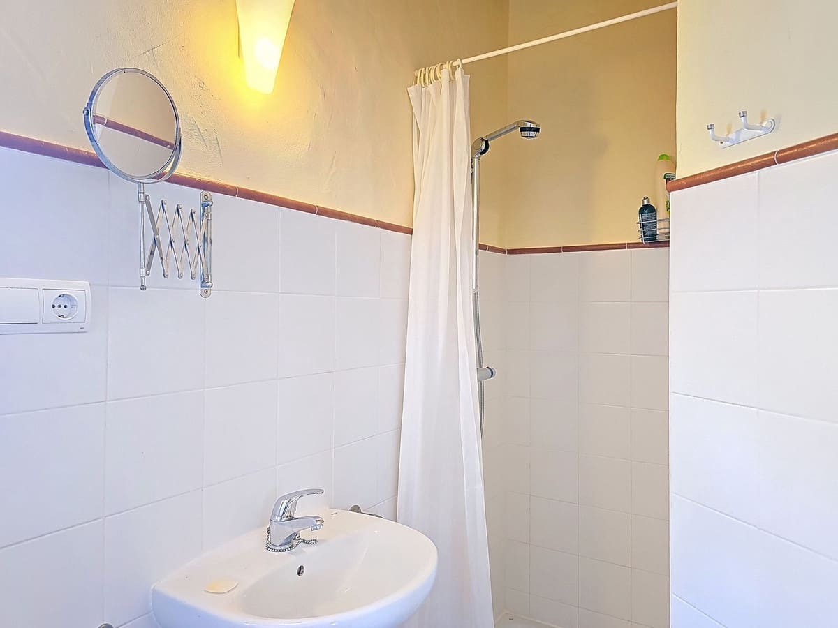 3 sypialnia Willa na sprzedaż w Almogia z basenem garażem - 479 000 € (Ref: 9263889)