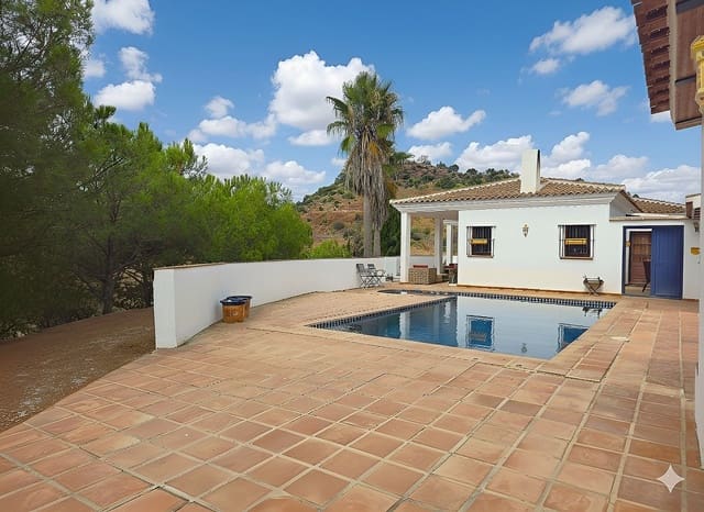 3 sypialnia Willa na sprzedaż w Almogía z basenem garażem - 479 000 € (Ref: 9263889)