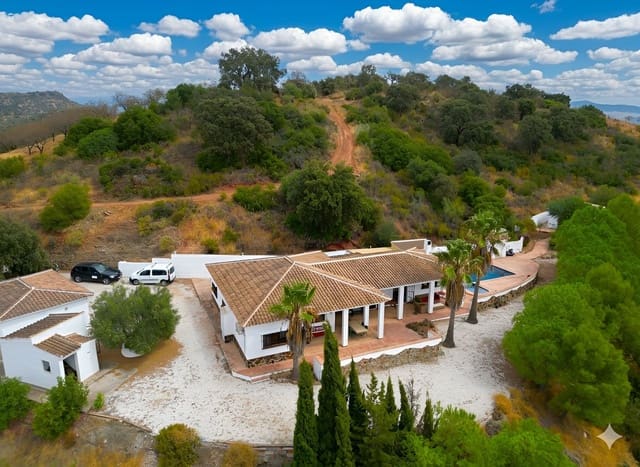 3 sypialnia Willa na sprzedaż w Almogía z basenem garażem - 479 000 € (Ref: 9263889)