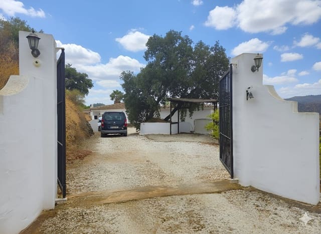 3 sypialnia Willa na sprzedaż w Almogía z basenem garażem - 479 000 € (Ref: 9263889)