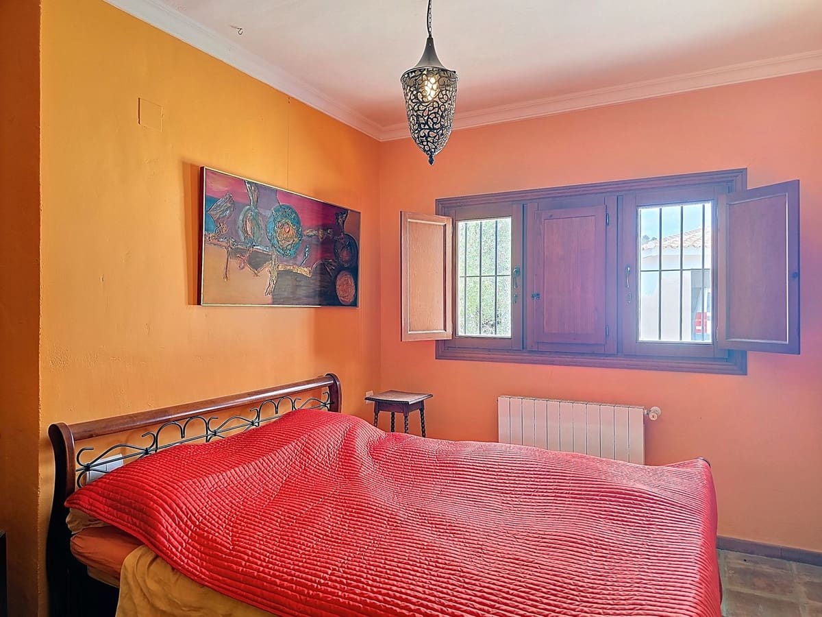 3 sypialnia Willa na sprzedaż w Almogia z basenem garażem - 479 000 € (Ref: 9263889)