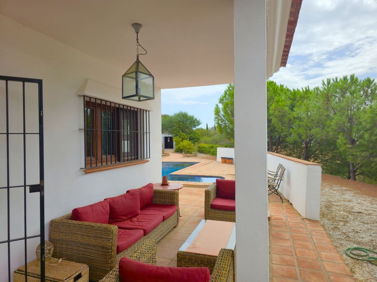 3 sypialnia Willa na sprzedaż w Almogia z basenem garażem - 479 000 € (Ref: 9263889)