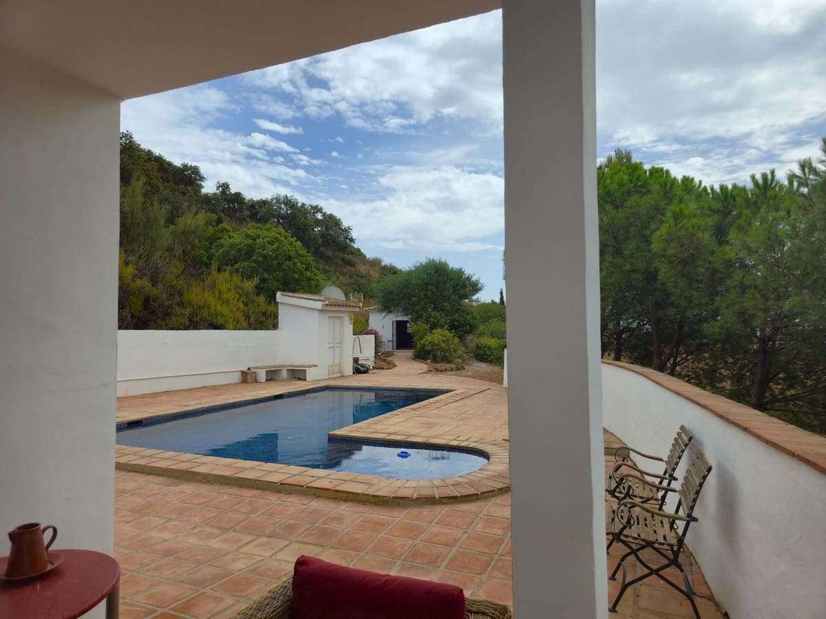 3 sypialnia Willa na sprzedaż w Almogia z basenem garażem - 479 000 € (Ref: 9263889)