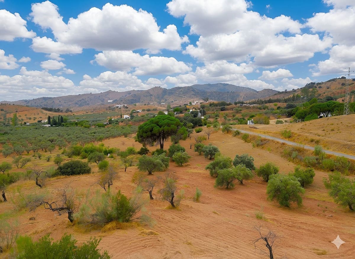 3 sypialnia Willa na sprzedaż w Almogia z basenem garażem - 479 000 € (Ref: 9263889)