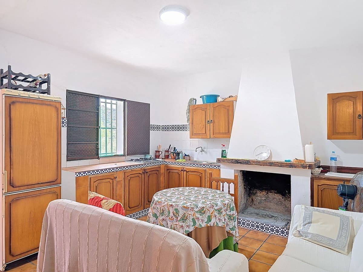 3 soveværelse Finca/Landehus til salg i Alora med garage - € 179.000 (Ref: 9288021)