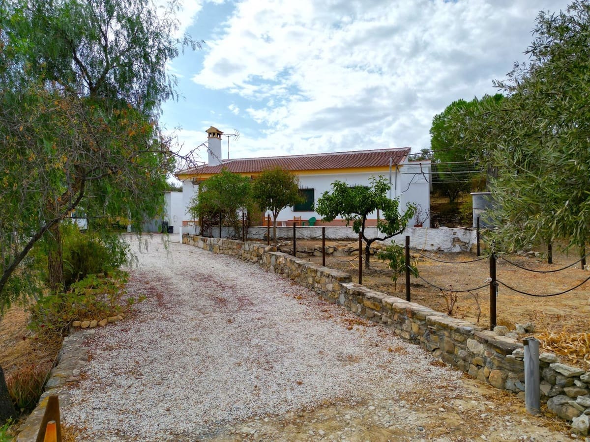 3 soveværelse Finca/Landehus til salg i Alora med garage - € 179.000 (Ref: 9288021)