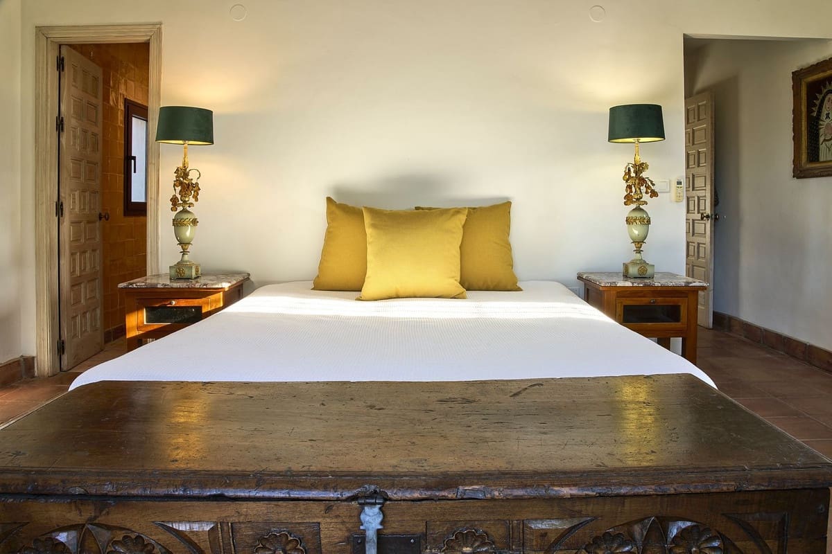 5 soveværelse Finca/Landehus til salg i Comares med swimmingpool garage - € 1.650.000 (Ref: 9302816)