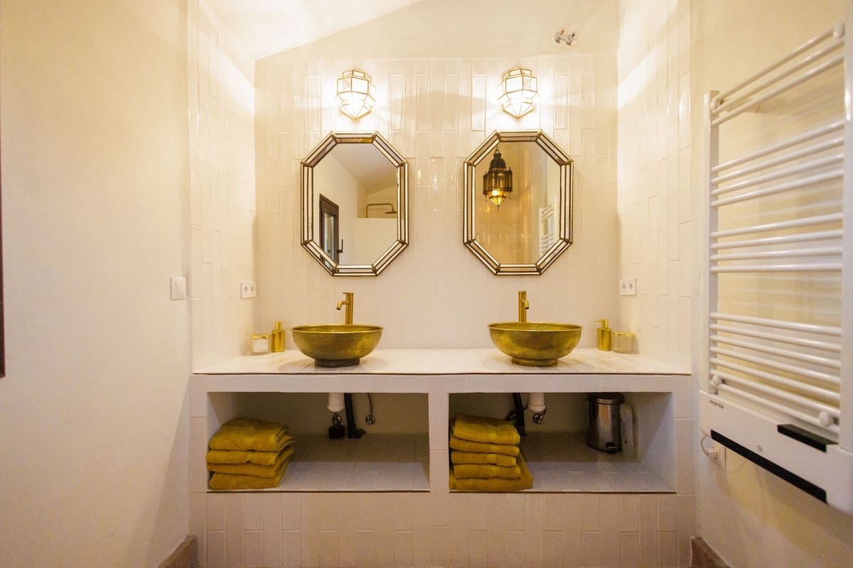 5 soveværelse Finca/Landehus til salg i Comares med swimmingpool garage - € 1.650.000 (Ref: 9302816)