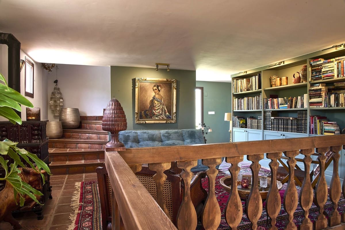 5 bedroom Finca/Country House for sale in Comares with pool garage - € 1,650,000 (Ref: 9302816)