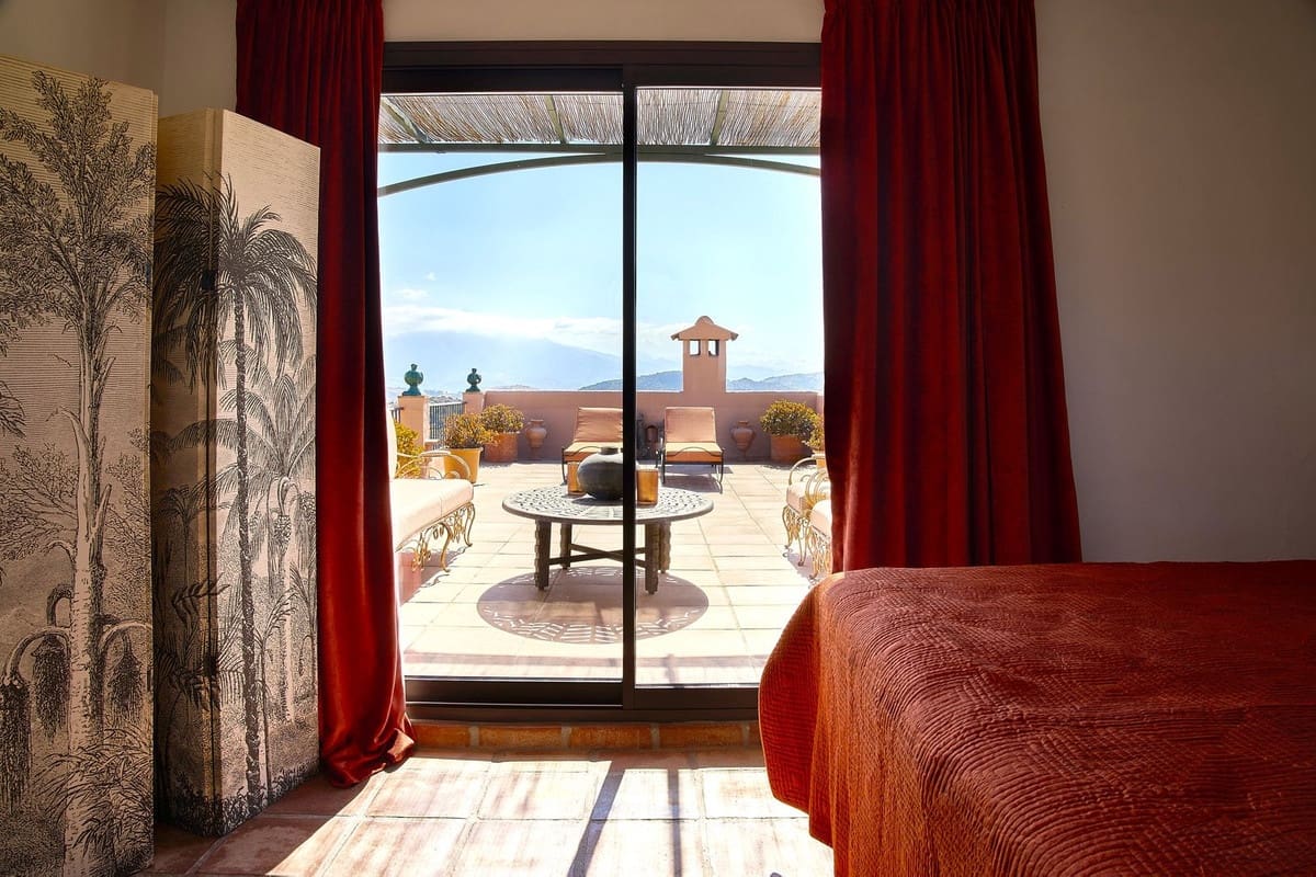 5 bedroom Finca/Country House for sale in Comares with pool garage - € 1,650,000 (Ref: 9302816)