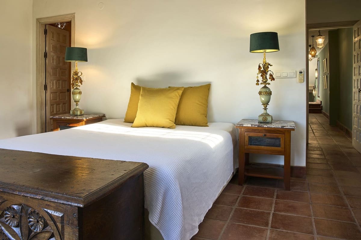 5 bedroom Finca/Country House for sale in Comares with pool garage - € 1,650,000 (Ref: 9302816)