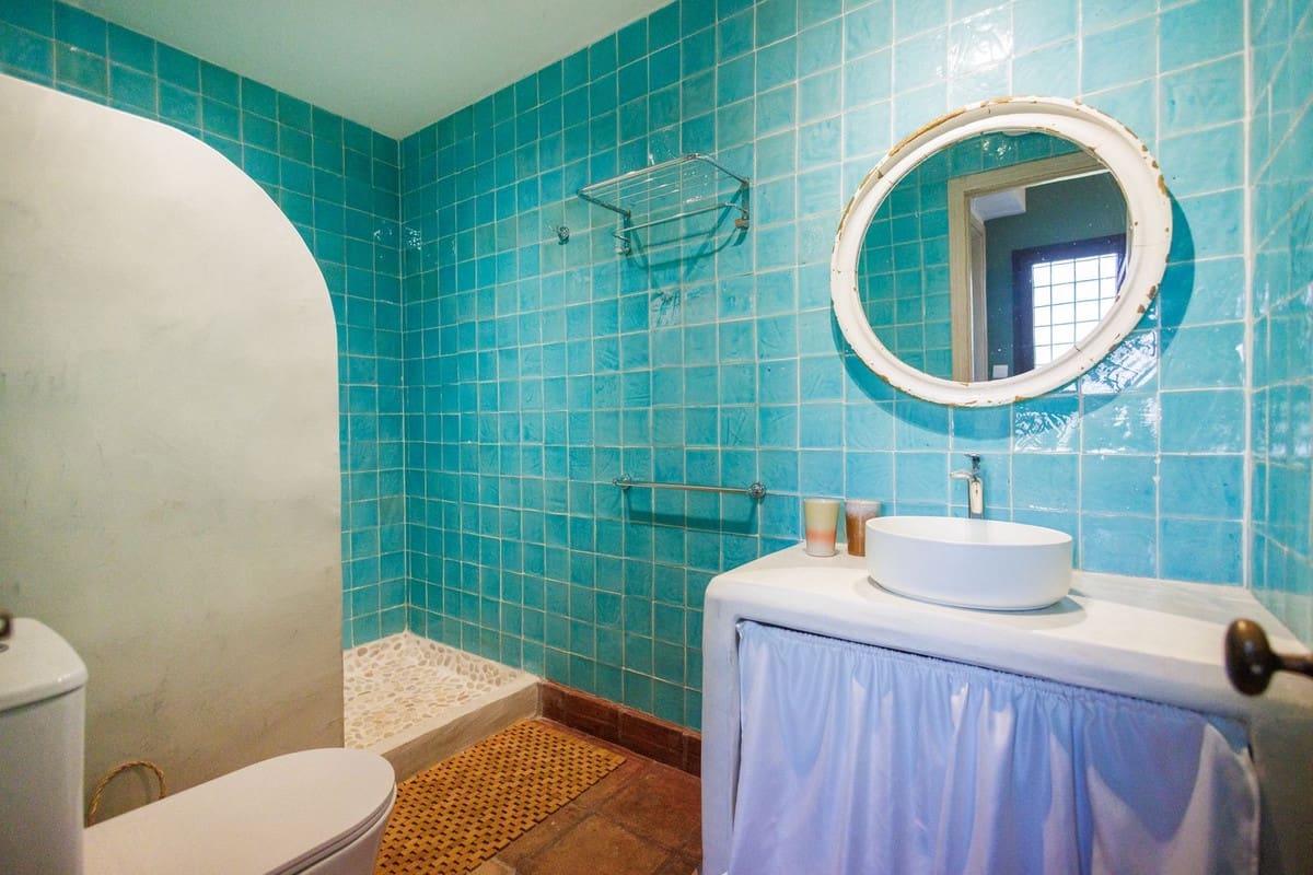 5 bedroom Finca/Country House for sale in Comares with pool garage - € 1,650,000 (Ref: 9302816)