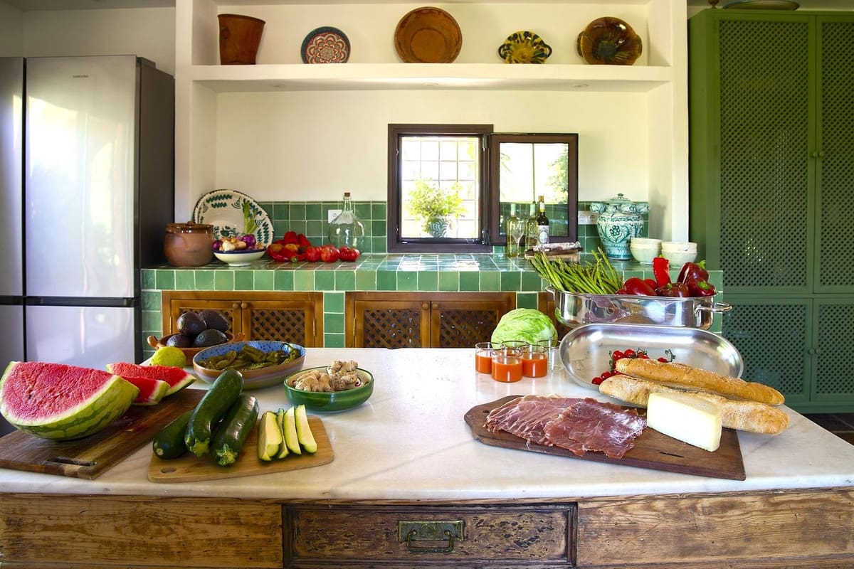 5 bedroom Finca/Country House for sale in Comares with pool garage - € 1,650,000 (Ref: 9302816)