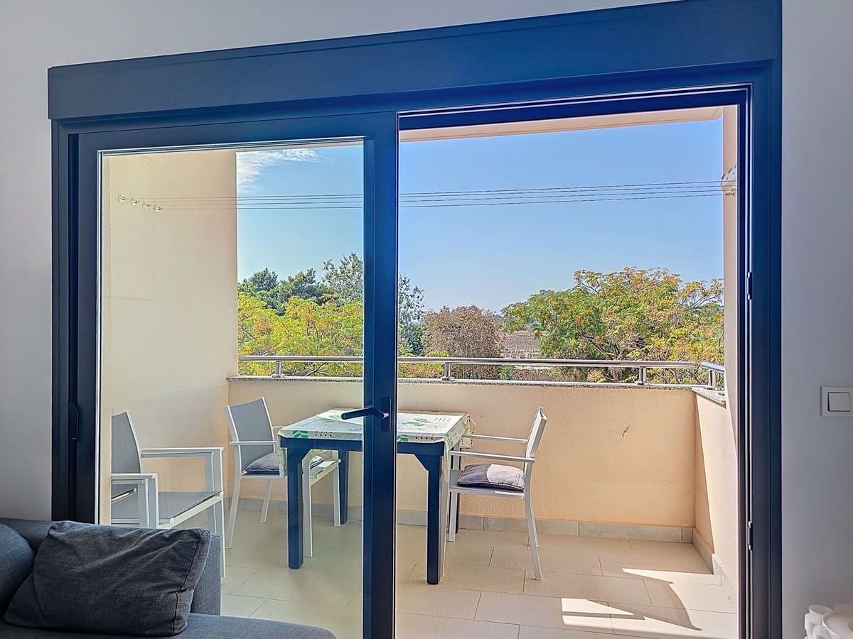 2 soveværelse Lejlighed til salg i Torre del Mar med swimmingpool garage - € 339.000 (Ref: 9303845)