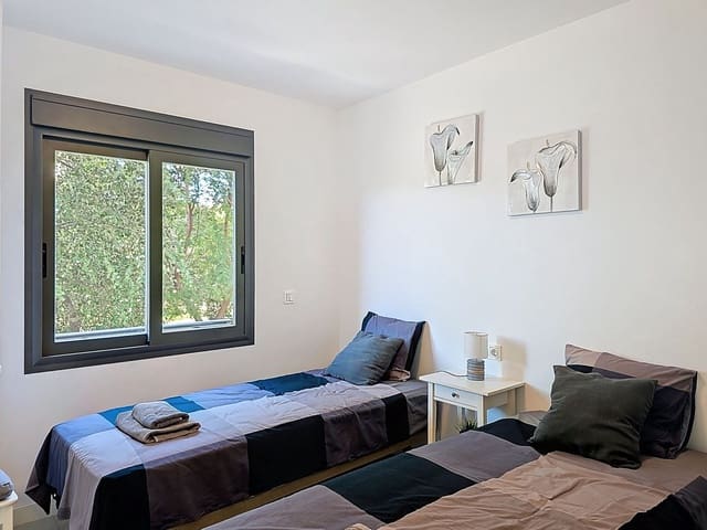 2 soveværelse Lejlighed til salg i Torre del Mar, Vélez-Málaga med swimmingpool garage - € 339.000 (Ref: 9303845)