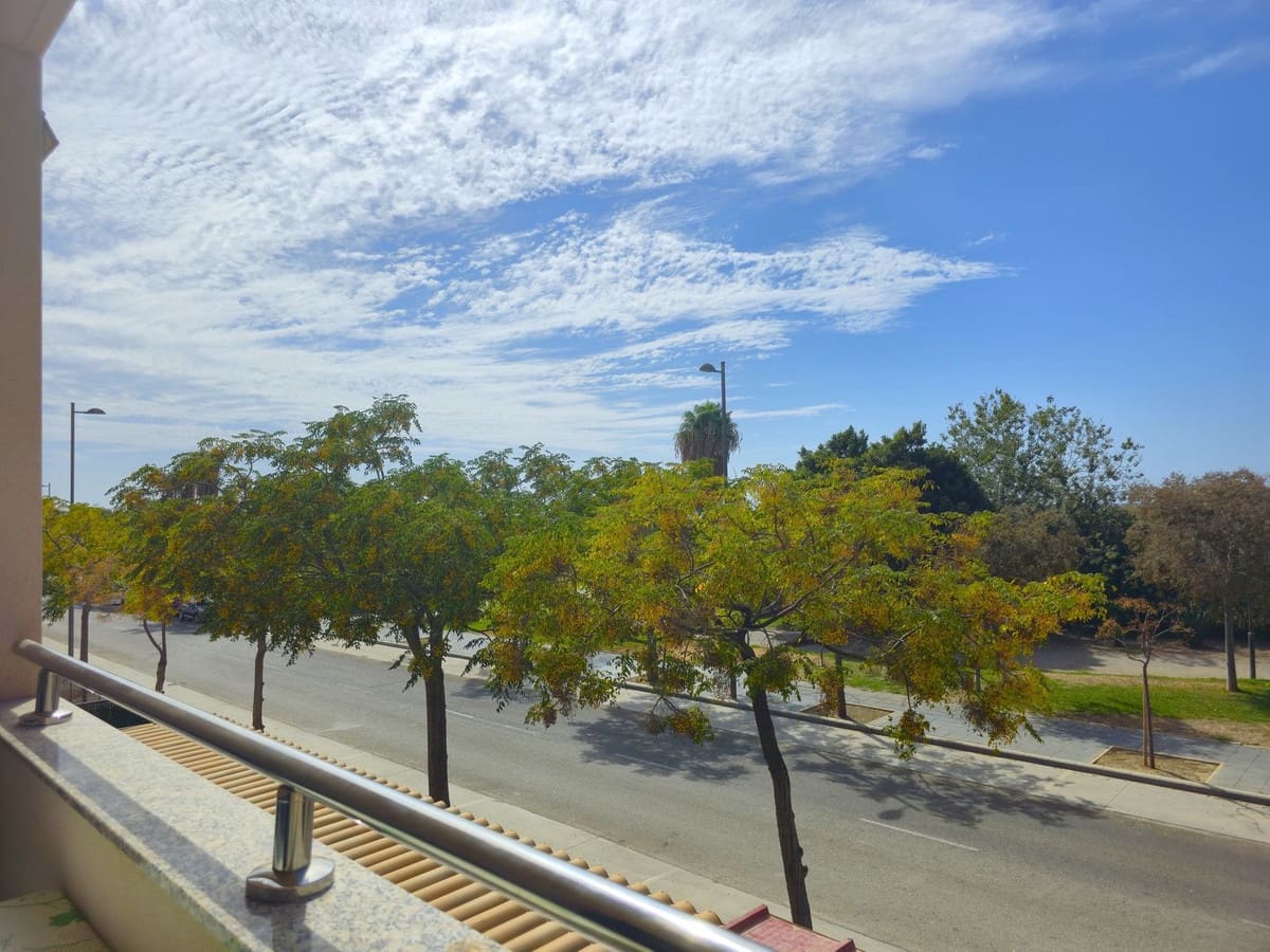 2 bedroom Apartment for sale in Torre del Mar with pool garage - € 339,000 (Ref: 9303845)