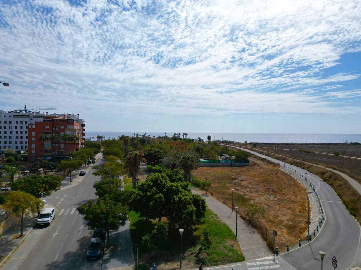 2 bedroom Apartment for sale in Torre del Mar with pool garage - € 339,000 (Ref: 9303845)