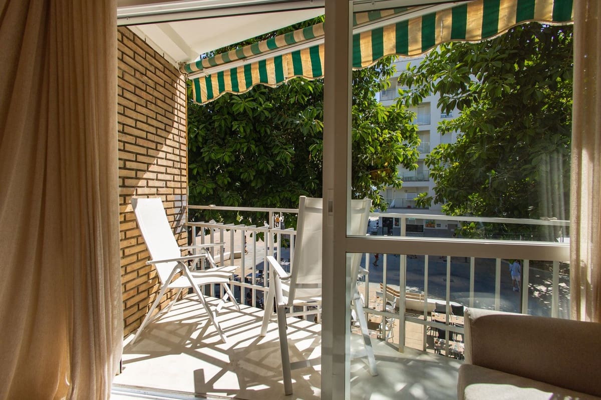 2 Zimmer Apartment zu verkaufen in Estepona mit Garage - 550.000 € (Ref: 9314483)